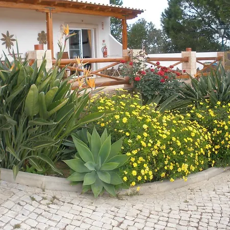 בית כפרי Monte Da Bravura Bensafrim